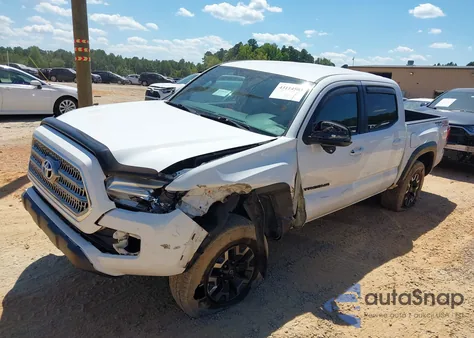 2017 Toyota Tacoma Trd Off Road z USA, uszkodzony, nr VIN 5TFCZ5AN4HX050445